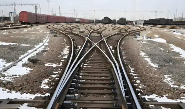 hy3380cc海洋之神新品道岔跳线：铁路安全运行的“守护者”